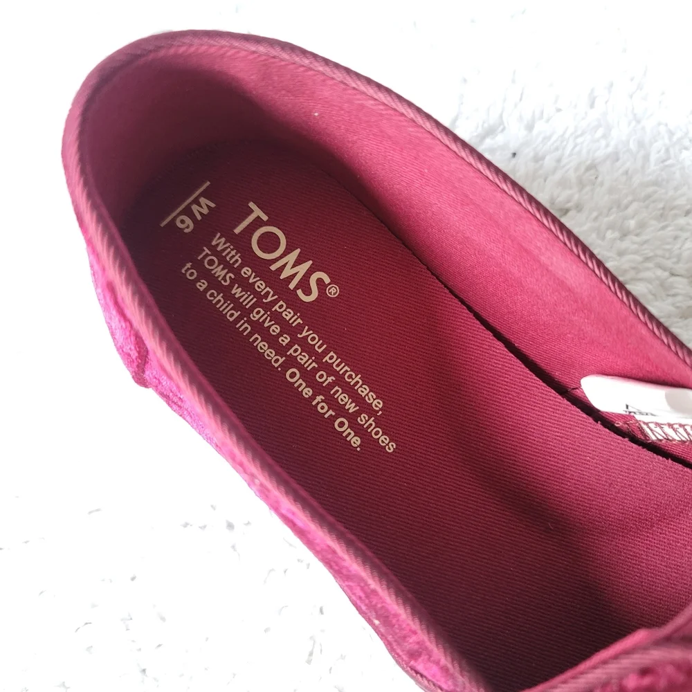 TOMS Women cherry Red Velvet Alpargata Slip on - Picture 5 of 6